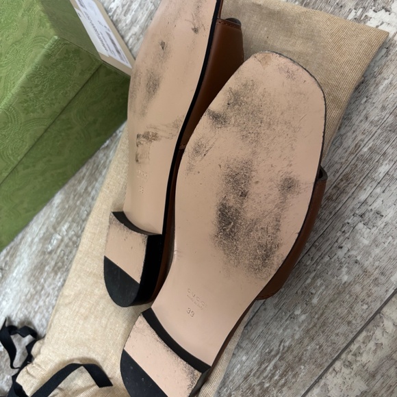 Gucci Sandals - Picture 3 of 4